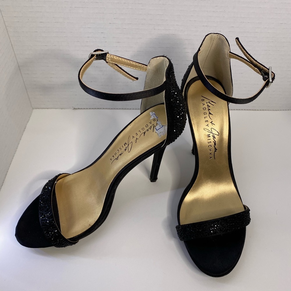 black beaded embellished stilettos mark and James Badgley Mischka  Size US 7
